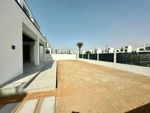 5 Bedrooms Townhouse in Caya