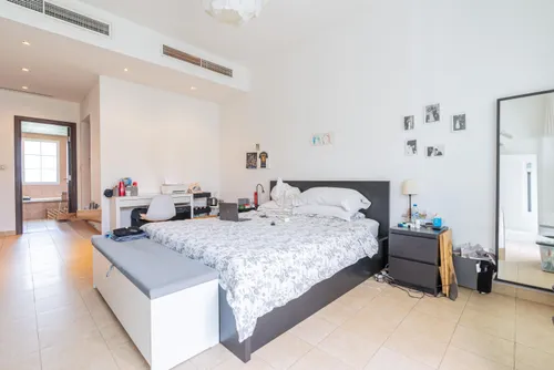 5 Bedrooms Villa in District 9A
