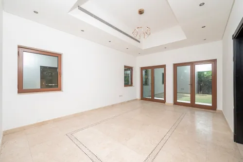 3 Bedrooms Villa in Dubai Style Zone B