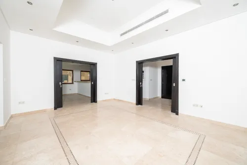 3 Bedrooms Villa in Dubai Style Zone B