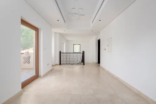 3 Bedrooms Villa in Dubai Style Zone B