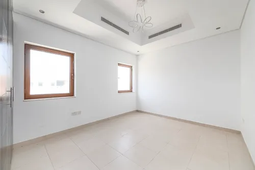 3 Bedrooms Villa in Dubai Style Zone B