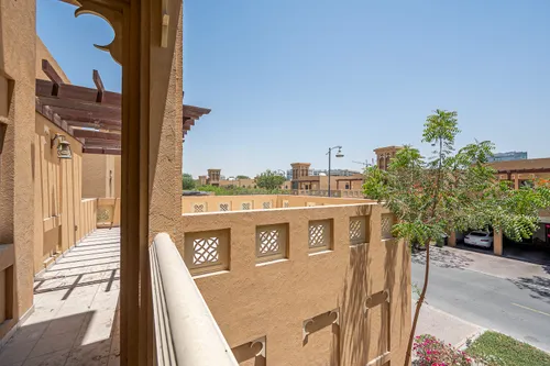 3 Bedrooms Villa in Dubai Style Zone B