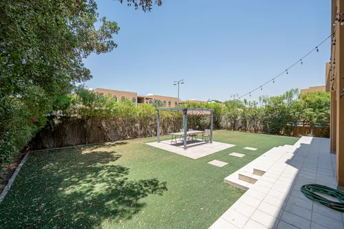 3 Bedrooms Villa in Dubai Style Zone B