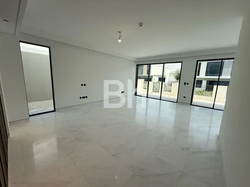 4 Bedrooms Villa in Harmony 3