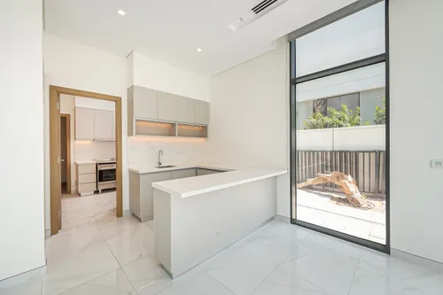 5 Bedrooms Villa in Murooj Al Furjan 1