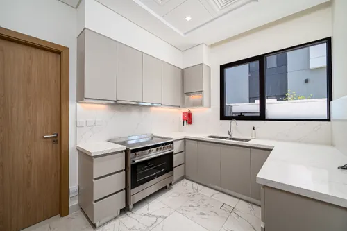 5 Bedrooms Villa in Murooj Al Furjan 1