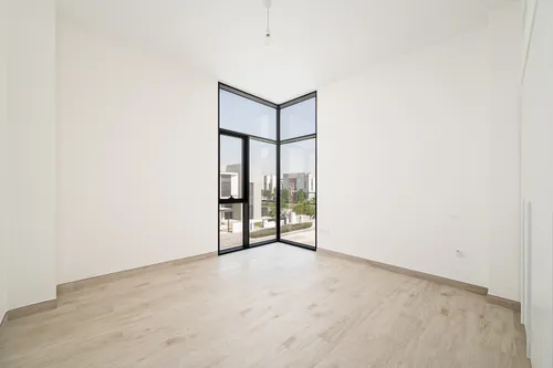 5 Bedrooms Villa in Murooj Al Furjan 1
