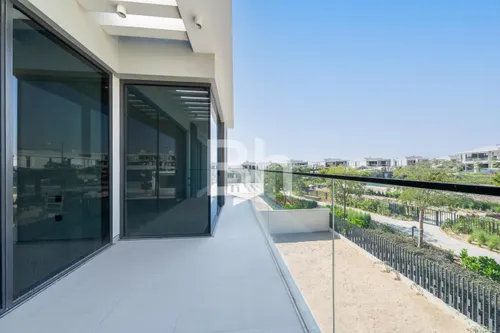 6 Bedrooms Villa in Harmony 2