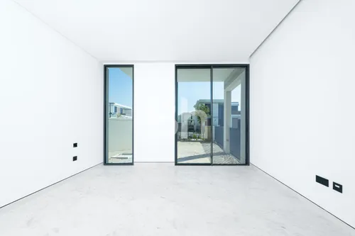 6 Bedrooms Villa in Harmony 2