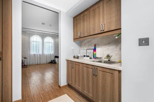 3 Bedrooms Villa in Legacy
