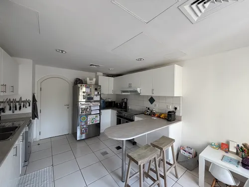 3 Bedrooms Villa in Springs 5