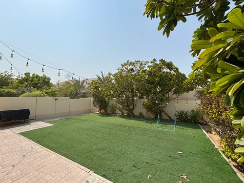 3 Bedrooms Villa in Springs 5