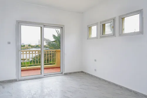 3 Bedrooms Villa in Springs 5