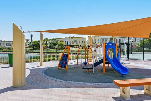 3 Bedrooms Villa in Springs 5
