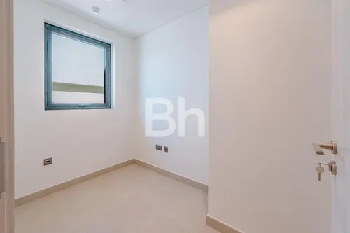 4 Bedrooms Villa in Noya Luma