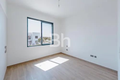 4 Bedrooms Villa in Noya Luma