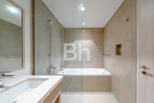 4 Bedrooms Villa in Noya Luma