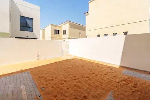 4 Bedrooms Villa in Noya Luma
