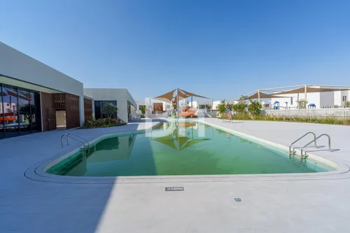 4 Bedrooms Villa in Noya Luma
