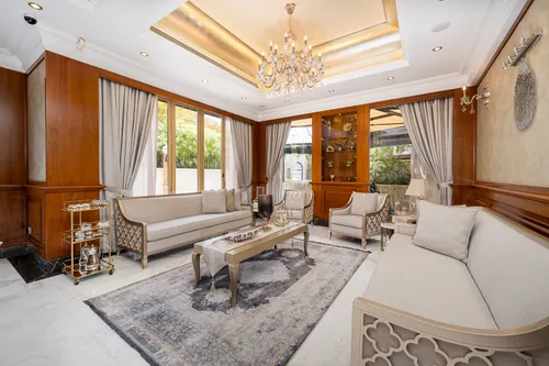 4 Bedrooms Villa in The Villa