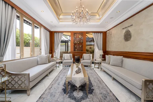 4 Bedrooms Villa in The Villa