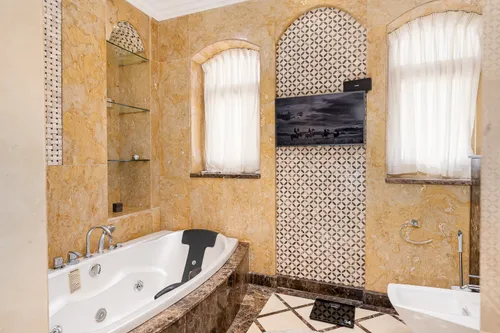 4 Bedrooms Villa in The Villa