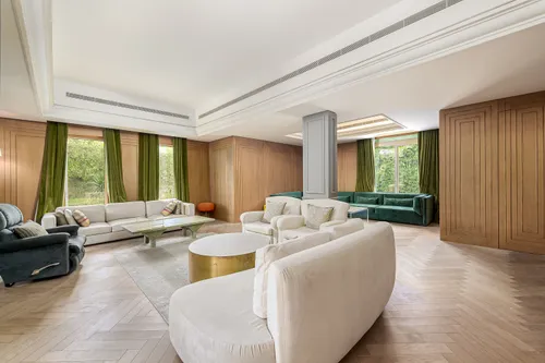 5 Bedrooms Villa in Carmen