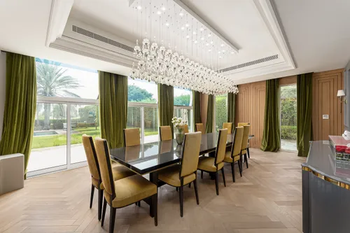 5 Bedrooms Villa in Carmen
