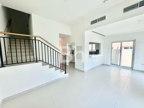 4 Bedrooms Villa in Amaranta 2