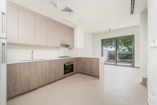 3 Bedrooms Villa in Elan