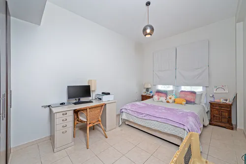 3 Bedrooms Villa in Alma 2