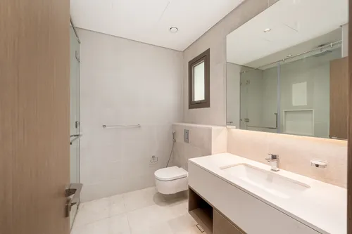 6 Bedrooms Villa in District One Phase III
