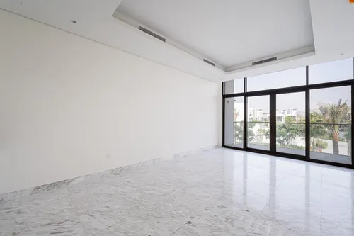 6 Bedrooms Villa in District One Phase III