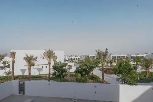 6 Bedrooms Villa in District One Phase III