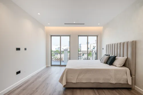 4 Bedrooms Villa in District 8C