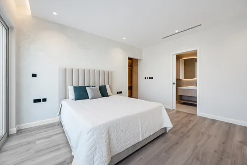 4 Bedrooms Villa in District 8C