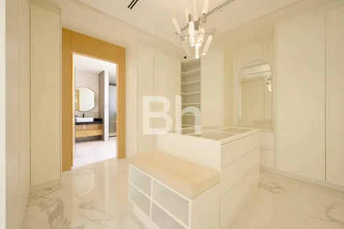 5 Bedrooms Villa in The Fairway