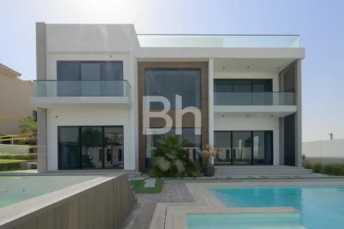 Modern Villa | Spacious Layout | Corner Plot