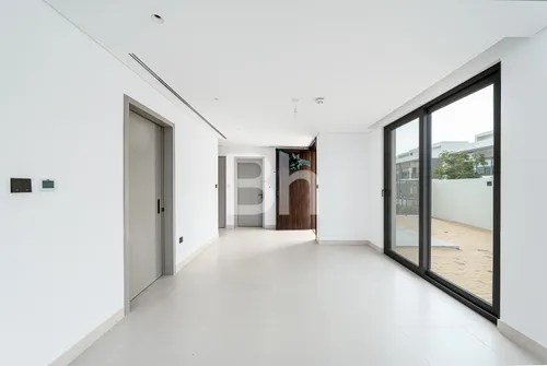 4 Bedrooms Villa in Aura