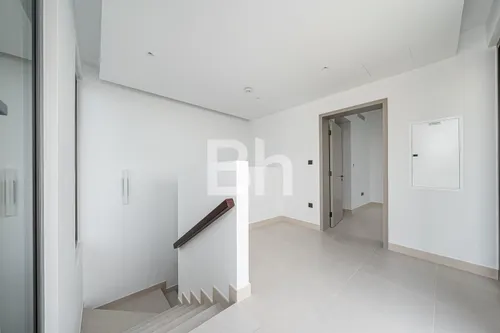 4 Bedrooms Villa in Aura