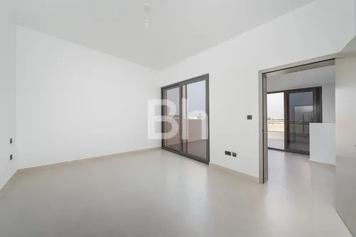 4 Bedrooms Villa in Aura