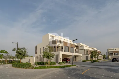 4 Bedrooms Villa in Aura