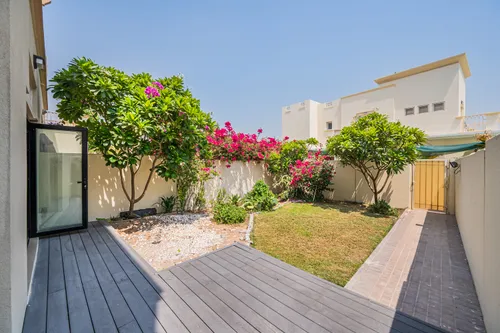 2 Bedrooms Villa in Springs 9