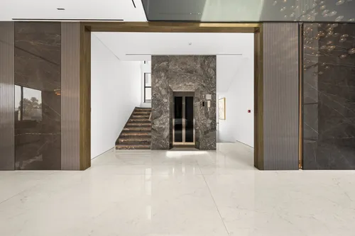 6 Bedrooms Villa in The Fairway