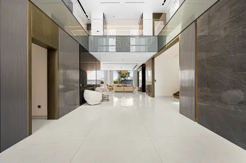 6 Bedrooms Villa in The Fairway