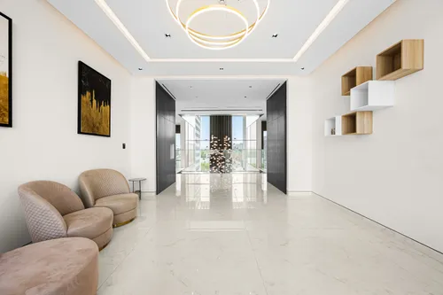 6 Bedrooms Villa in The Fairway