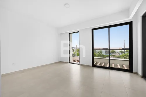 Brand New | Available Now | Single Row |