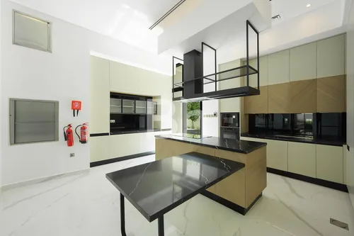5 Bedrooms Villa in Lunaria