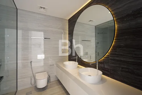 5 Bedrooms Villa in Lunaria